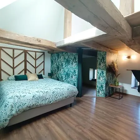 Independant La Tour Des Tuileries Aydoilles