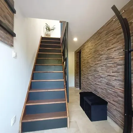 Independant La Tour Des Tuileries Apartment Aydoilles