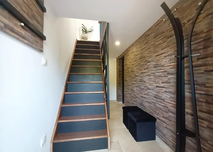 Independant La Tour Des Tuileries Apartment Aydoilles