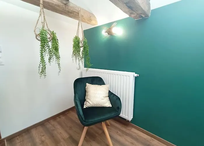 Independant La Tour Des Tuileries Aydoilles